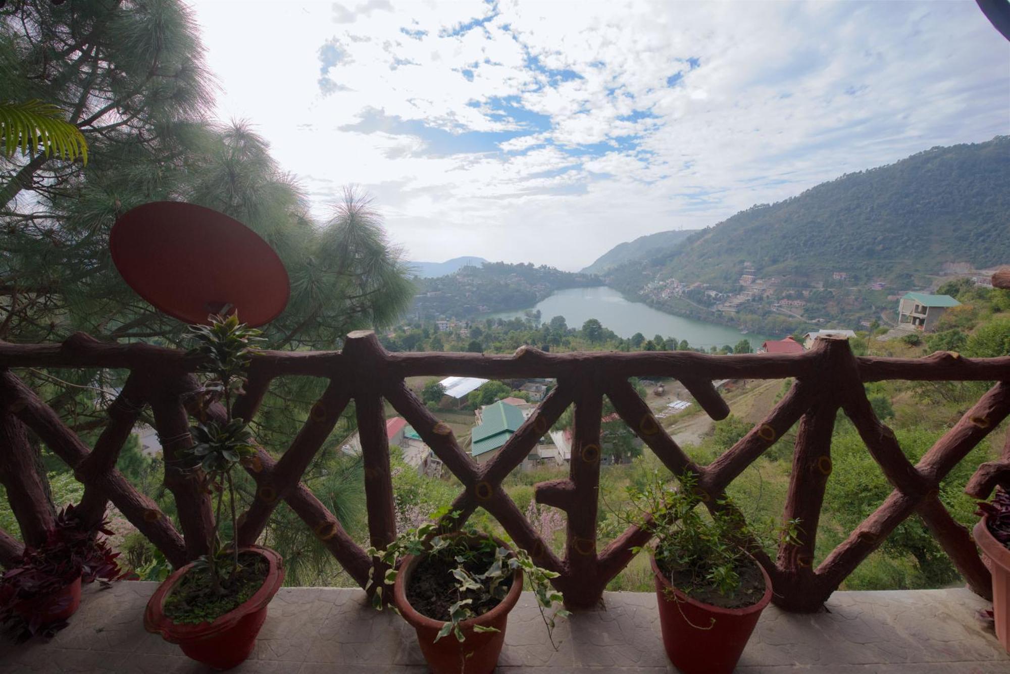 Bhīm TālMagpie Retreatアパートメント 部屋 写真